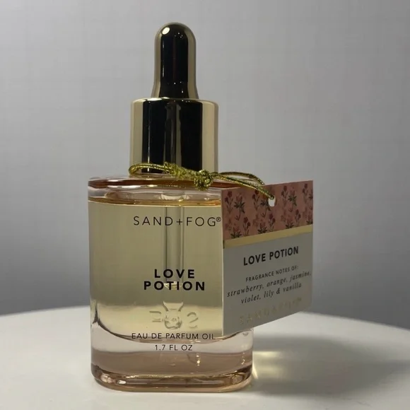 Sand + Fog "Love Potion" Scented
Body Oil - 1.7 fl oz ** - Picture 2 of 5